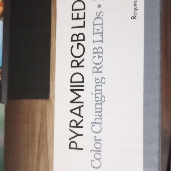 PYRAMID RGB LED FOUNTAIN - Picture 6 of 6